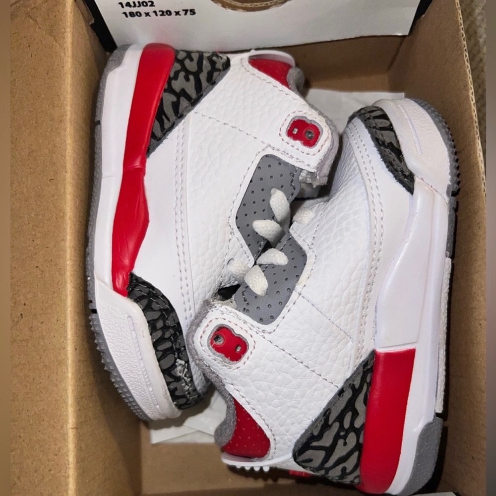 Infant Jordan 3 (4c) - Like NEW!!